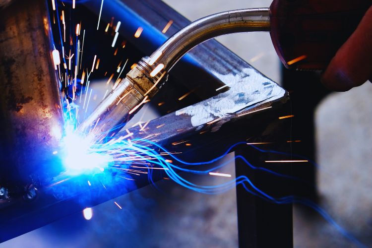 Will a 5000 Watt Generator Run a Welder?