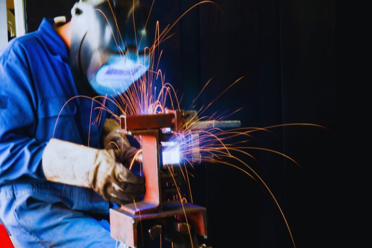 Will a 5000 Watt Generator Run a Welder?